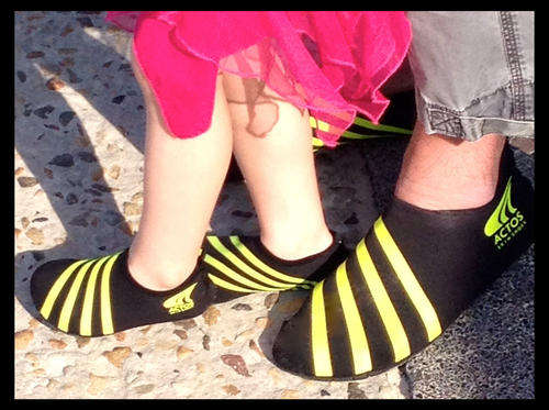 Actos Unisex *KIDS* Skin Swim / Non Slip Shoes/Flexible (Green) Size 3 to 13