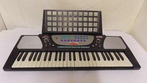 Jia Yin JY-638 Multifunctional Electronic Portable Keyboard - excellent working condition
