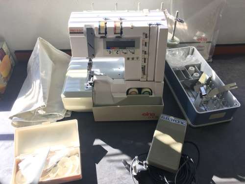 Elna Pro 5 DC 5 thread overlocker