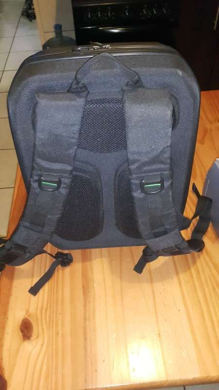 XPLORER V DRONE(UNTESTED) WITH VERY NICE CASE