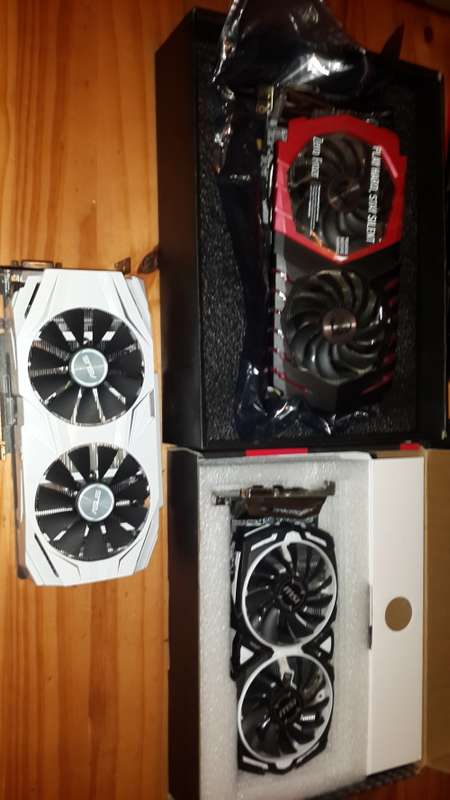 3 x UNTESTED GRAFIXCARDS