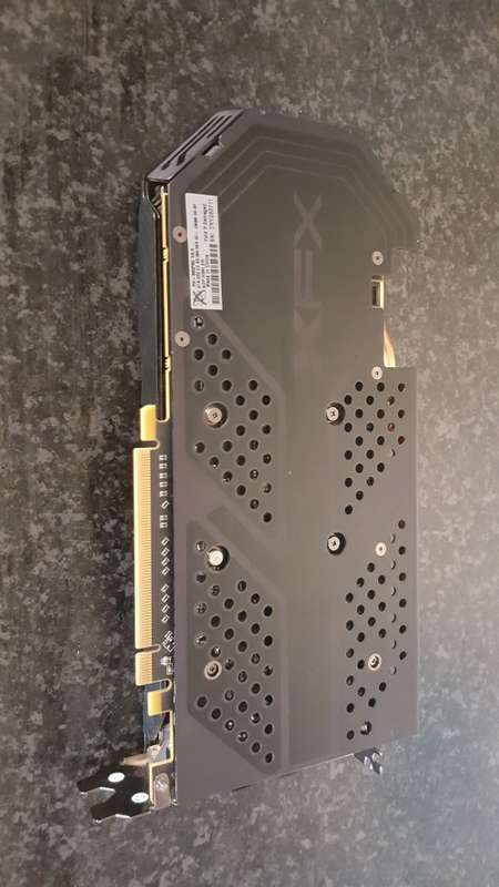 XFX RX580 8GB  (WORKING ALMOST NEW )