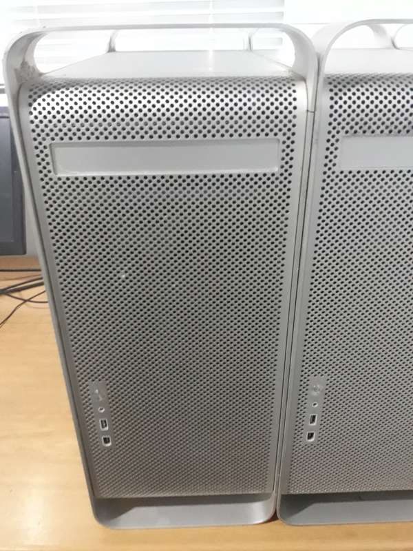 APPLE Mac Towers