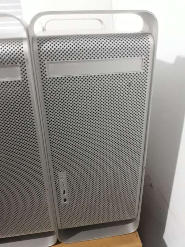 APPLE Mac Towers