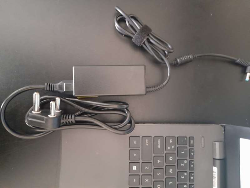 HP 250 G6 7TH GEN 15 15.6 INCH (Brand new battery)