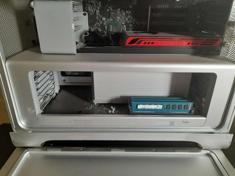 APPLE Mac Pro 5,1: 3.2 Xeon, 8GB, 1TB, Radeon 5770
