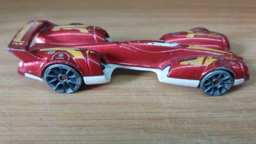 Hotwheels: 4Ward Speed Red (2015 HW Space Team 2/5)