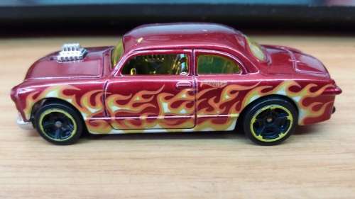Hotwheels: 1949 Ford `Shoe Box` (2013 HW Showroom American Turbo 8/10)