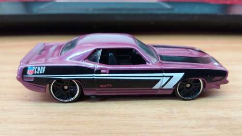 Hotwheels: `70 Plymouth Aar Cuda (2015 HW Workshop: Night Burnerz)