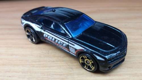 Hotwheels: `10 Camaro SS (2011 Police Pursuit 5-Pack)