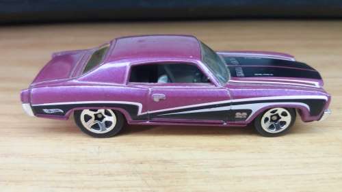 Hotwheels:  `70 Monte Carlo (2012 Muscle Mania - GM)