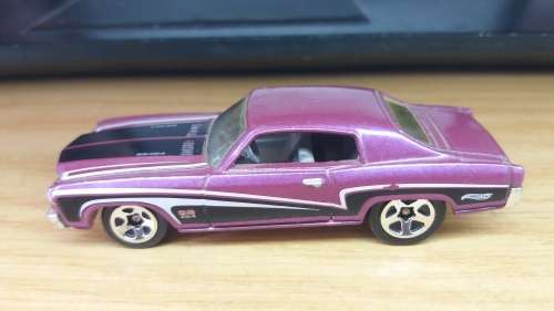 Hotwheels:  `70 Monte Carlo (2012 Muscle Mania - GM)