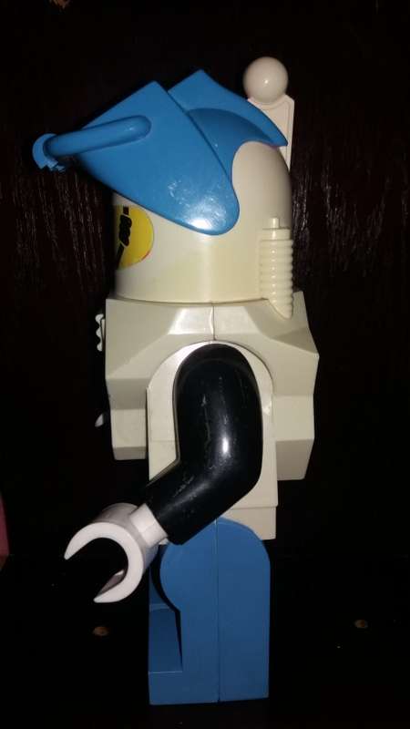 Lego: Lego Aquazone Shampoo / Bath Shower Bottle (Empty) 1997 Aquanauts Figurine 22cm