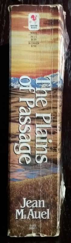 Books: The Plains of Passage - byJean M.Auel