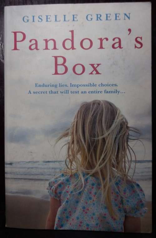 Books: Pandora`s box - Giselle Green (HarperCollins UK, 2010)