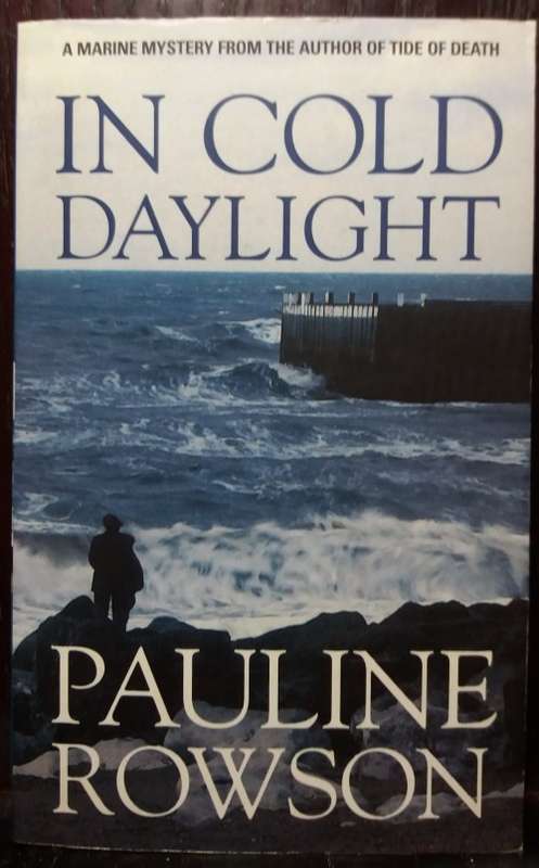 In Cold Daylight - Pauline Rowson