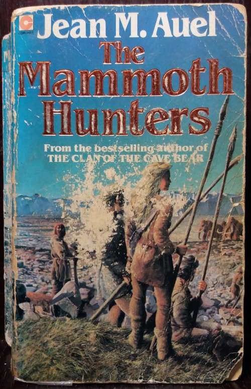Books: The Mammoth Hunters - Jean M.Auel