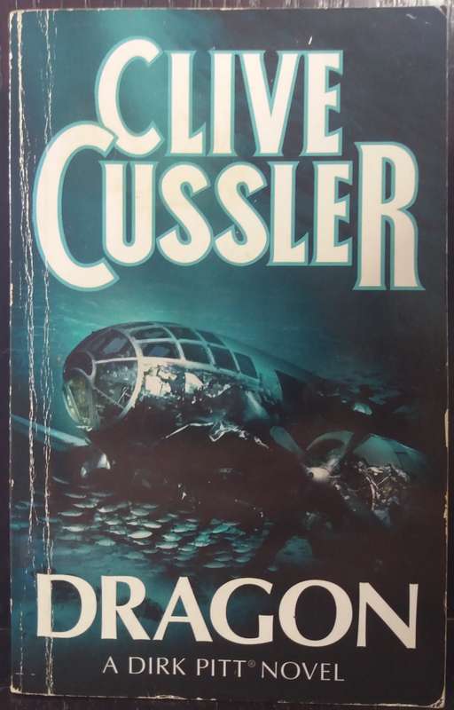 Dragon - Clive Cussler (Small Paperback)