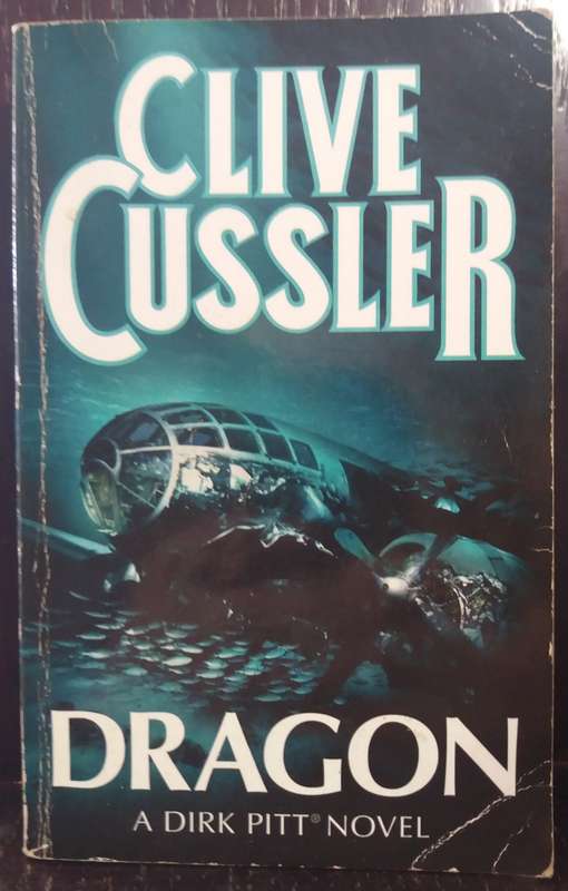 Dragon - Clive Cussler (Small Paperback)
