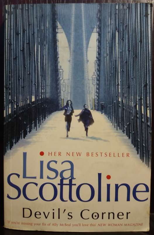 Devil`s Corner - Liza Scottoline (Large Paperback)
