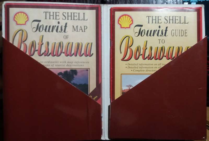The Shell Tourist Map of Botswana (Guide and Map) - Veronica Roodt (Scale 1:400 000)