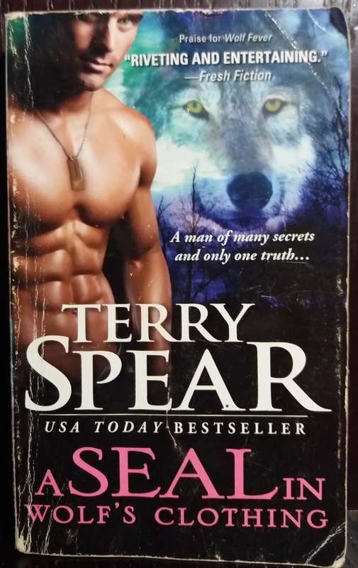 A seal in Wolf`s Clothing - Terry Spear