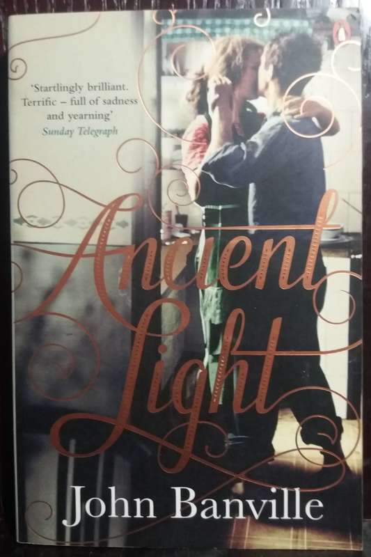 Ancient Light - John Banville (Medium Paperback)