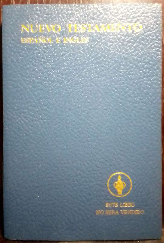 Neuvo Testamento Epanol E Ingles - Este Libro (Bible)