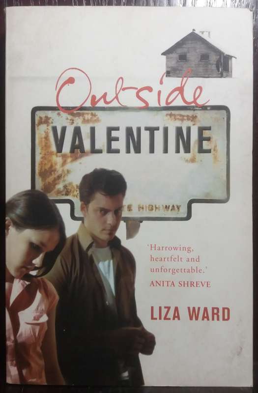 Outside Valentine - Liza Ward(Large Paperback)