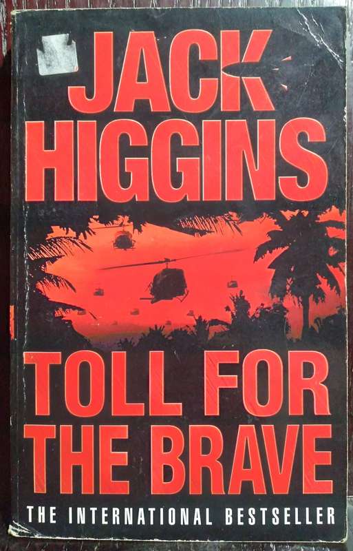 Toll for The Brave - Jack Higgins (Small Paperback)