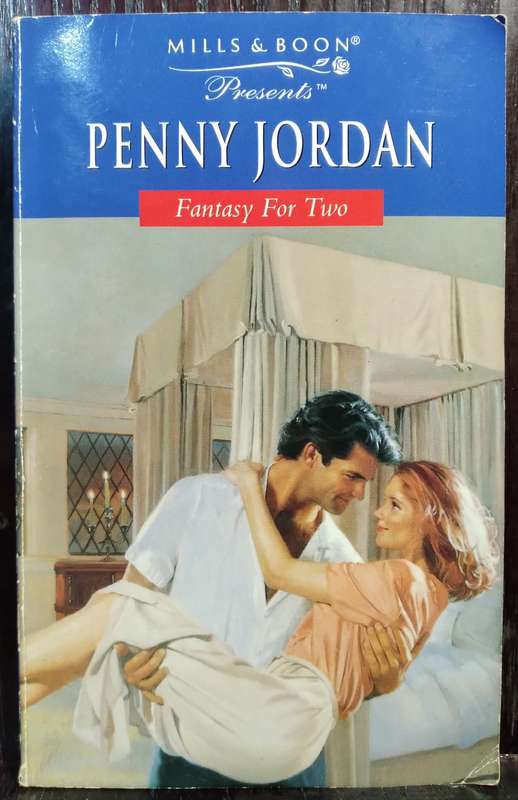 Fantasy for Two - Penny Jordan (Mills & Boon)
