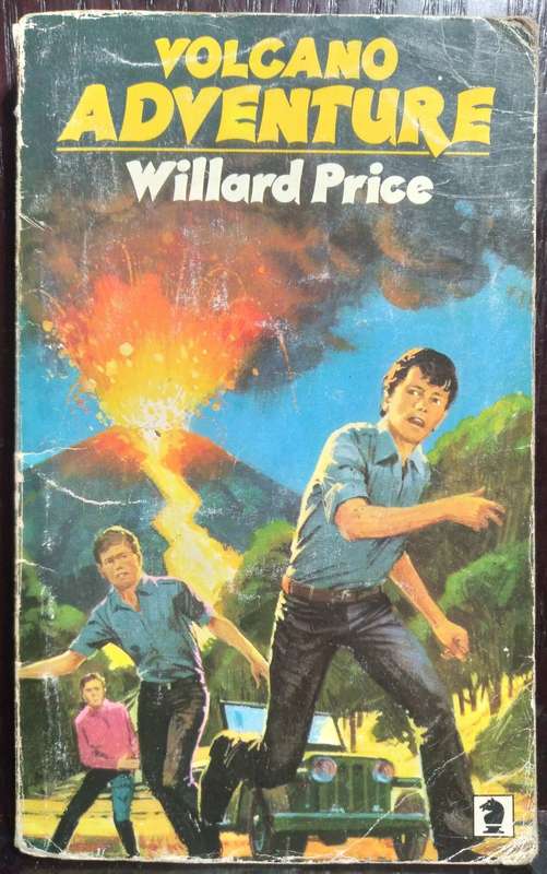 Volcano Adventure - Willard Price (Small Paperback)