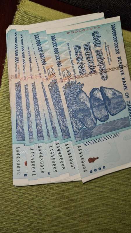 Set of 5 x 100 Trillion Zimbabwe Dollar Notes AA Series