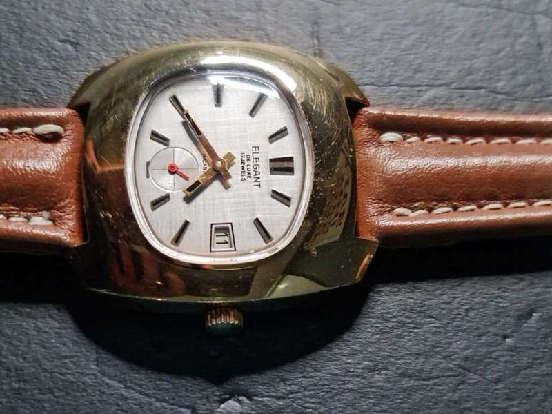Vintage Swiss Elegent Mechanical watch