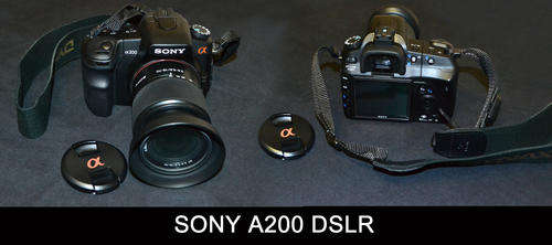 SONY A200 DSLR (Immaculate condition)