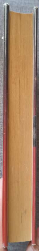 The Leopard hunts in darkness - Wilbur Smith Hardcover 1984 first edition in excellent condition