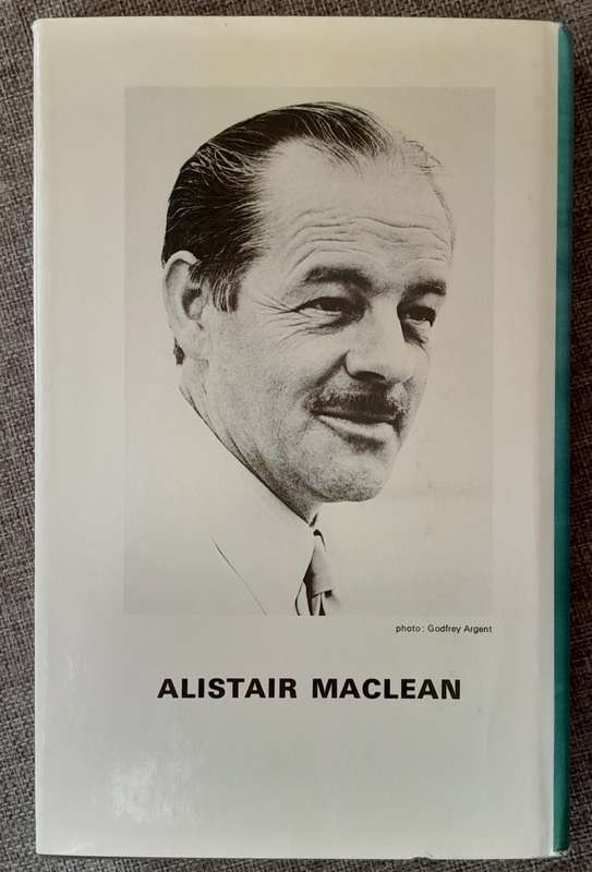 Seawitch - Alistair Maclean 1977 Hardcover First edition