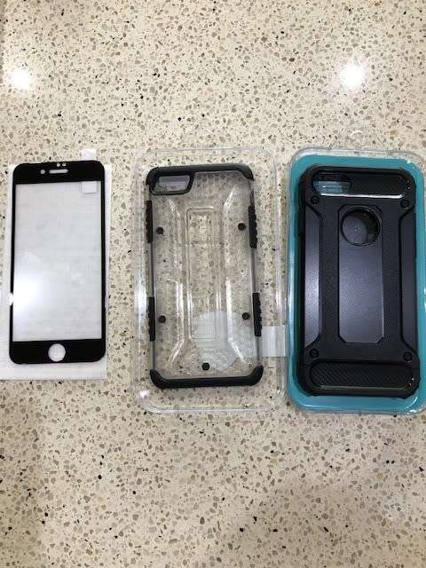 Black IPhone 7 128gb Bundle