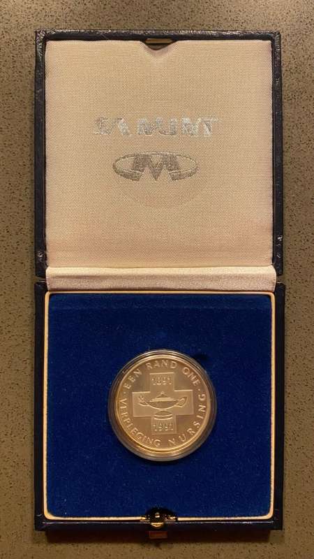 Stunning RSA 1991 Nursing Silver Protea R1