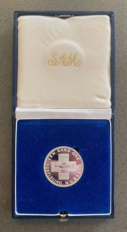 Stunning RSA 1991 Nursing Silver Protea R1