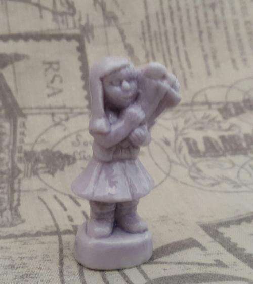 ***CALENDER SERIES***WADE ENGLAND MAY GIRL WITH FLOWERS!!!