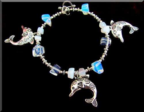 HIPPIE CHIC!!! TIBETAN SILVER MUSHROOM & BUTTERFLY CHARM BRACELET WITH SHELL & GLASS BEADS