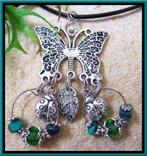 1 RAND!!! UNUSUAL!!! EXQUISITE PENDANT WITH HIGHLY DETAILED TIBETAN SILVER,CRYSTAL AND MALACHITE!!!