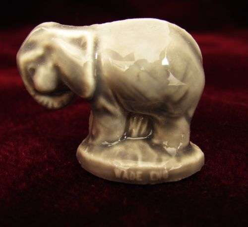ADORABLE!!! CUTE PLUMP WADE WHIMSIE ELEPHANT