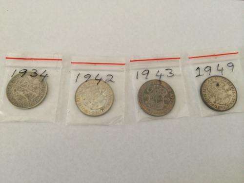 4 x 2 Shillings