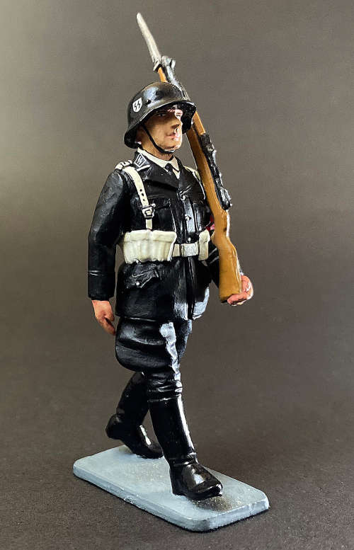 KING and COUNTRY`S WW2 WAFFEN SS (SUMMER OUTFIT)