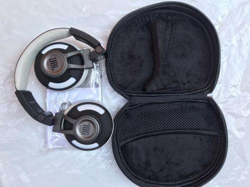JBL Synchros S300