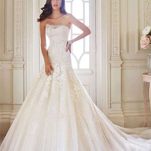 Women's Sexy White Off The Shoulder Wedding Dress  - - *Door delivery for only R45*