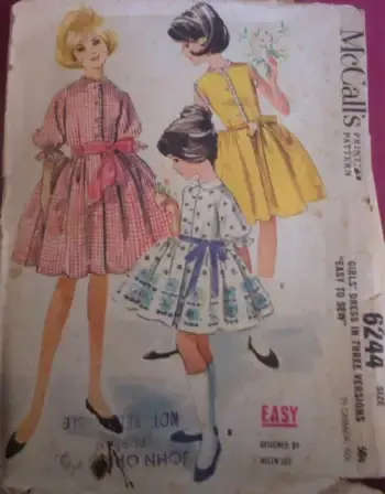 VINTAGE McCALL`S 6244 GIRL FRONT BUTTONED DRESS WITH 3 PIECE GATHERED SKIRT SIZE12 YEARS COMPLETE