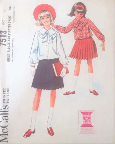 McCALLS 7513 GIRL`S BLOUSE-3 PIECE PLEATED SKIRT SIZE 10 YEARS COMPLETE-UNCUT-F/FOLDED